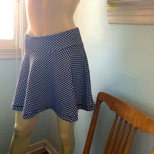 Cooperative skirt